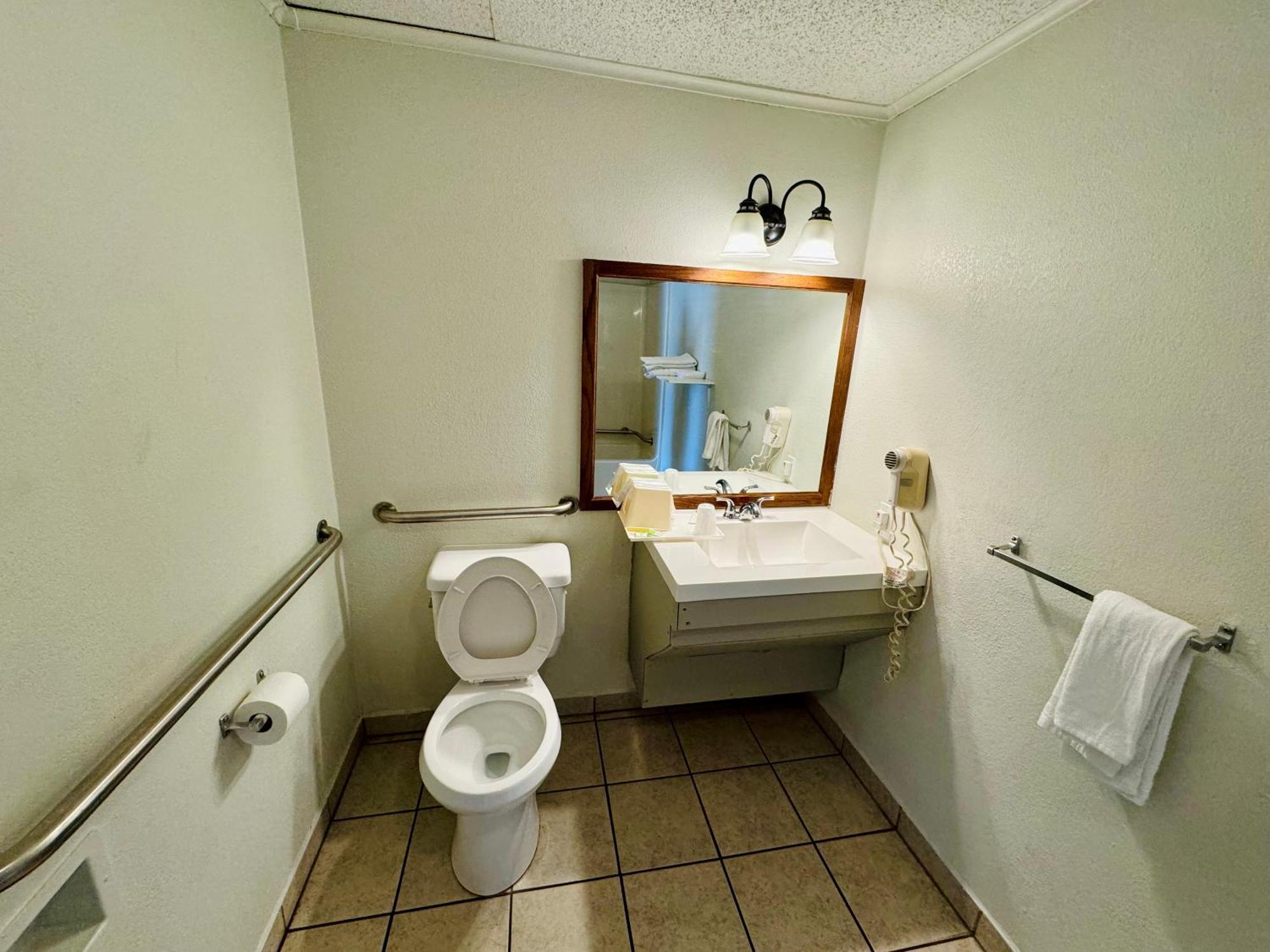 Knights Inn Bridgeport Frankenmuth Extérieur photo